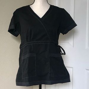 Koi Scrub top in Black - Classic Lindsay